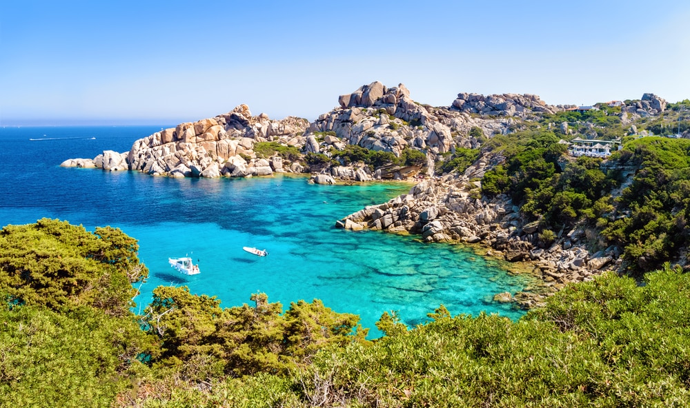 Sardegna in camper: noleggio, consigli, aree, percorsi