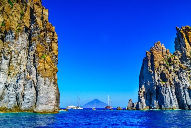 Vista de Stromboli - visita Lipari