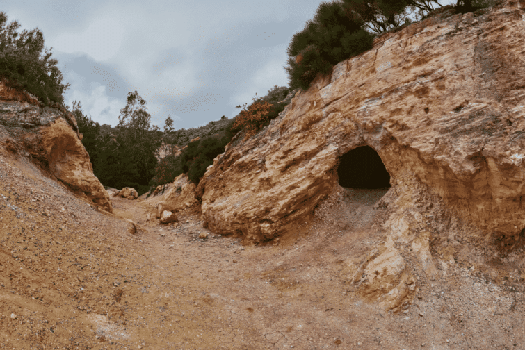 Cueva del Caolín - visita Lipari